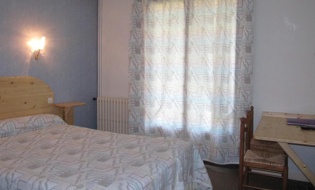 Hôtel Des Rochers Marvejols Quarto foto